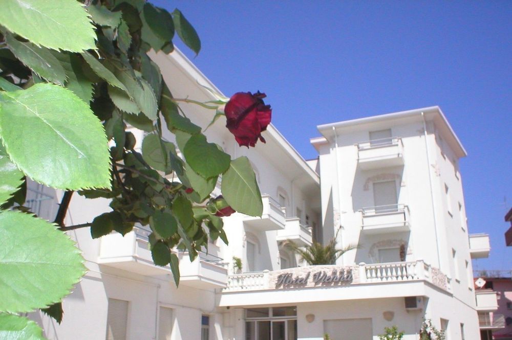 בלריה-איגאה מרינה Hotel Vienna מראה חיצוני תמונה